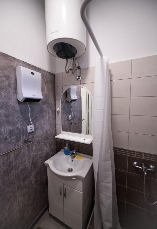 Hostel Evropa Nikšić Eksteriør bilde