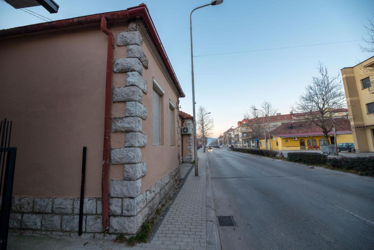 Hostel Evropa Nikšić Eksteriør bilde