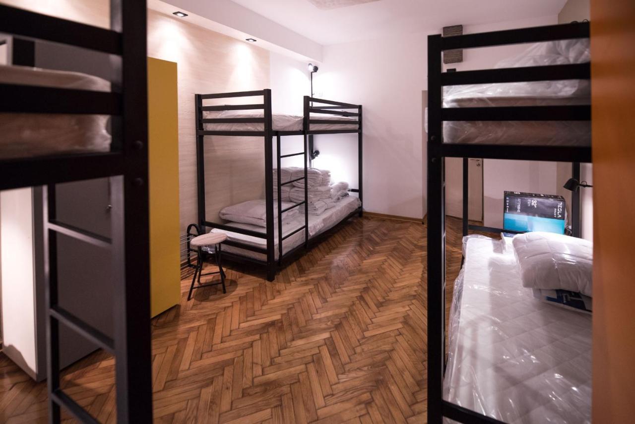 Hostel Evropa Nikšić Eksteriør bilde
