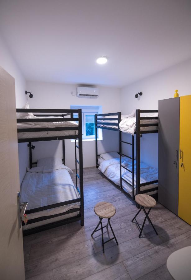 Hostel Evropa Nikšić Eksteriør bilde